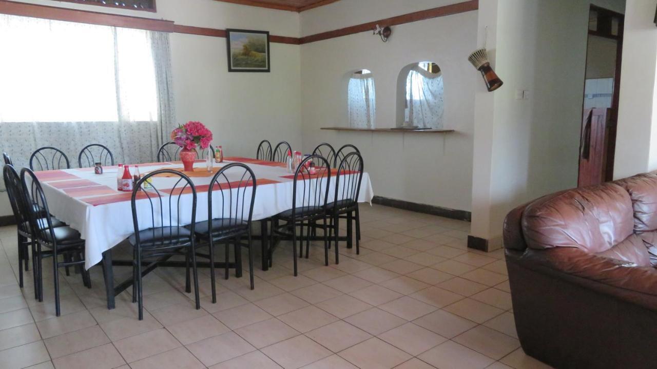 Global Village Hotel Pakwach Kültér fotó