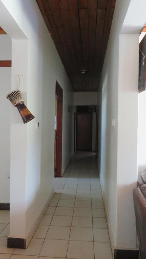 Global Village Hotel Pakwach Kültér fotó