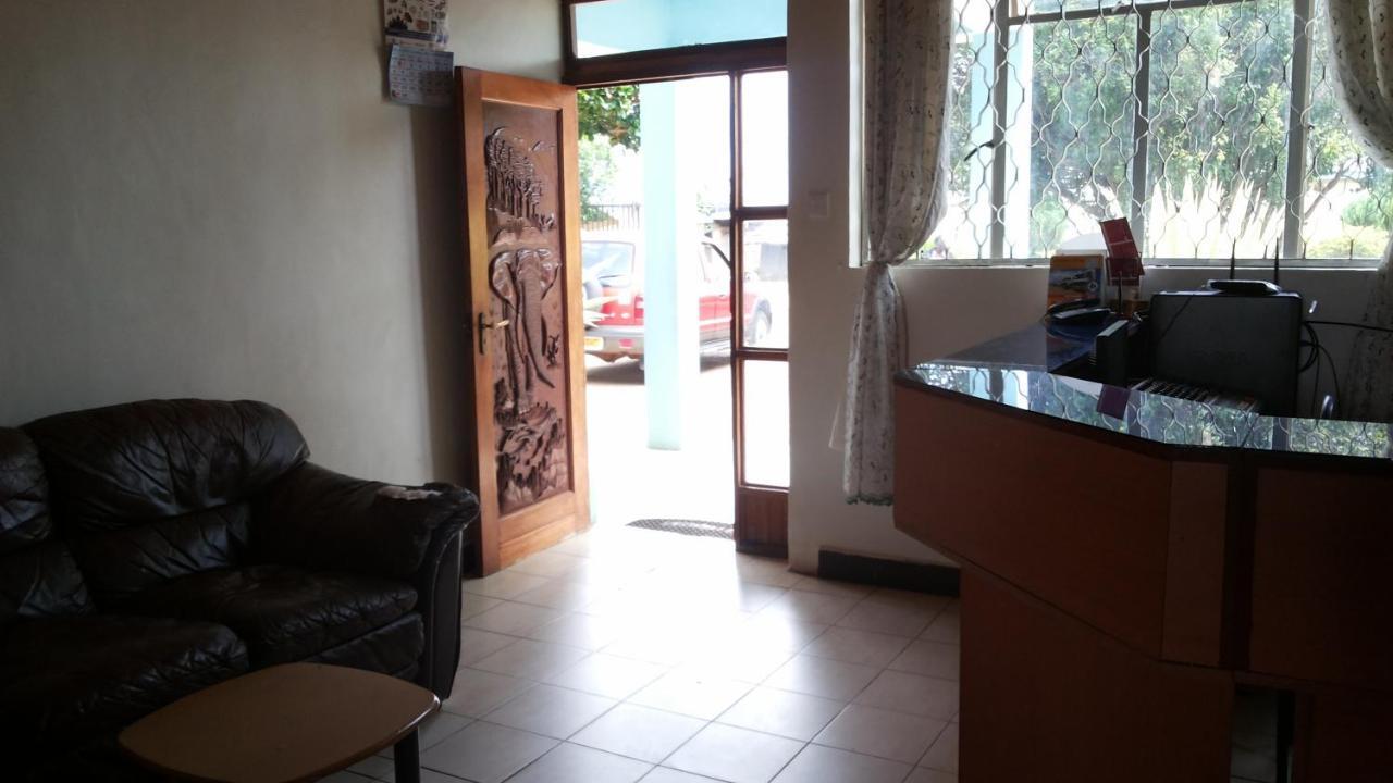 Global Village Hotel Pakwach Kültér fotó