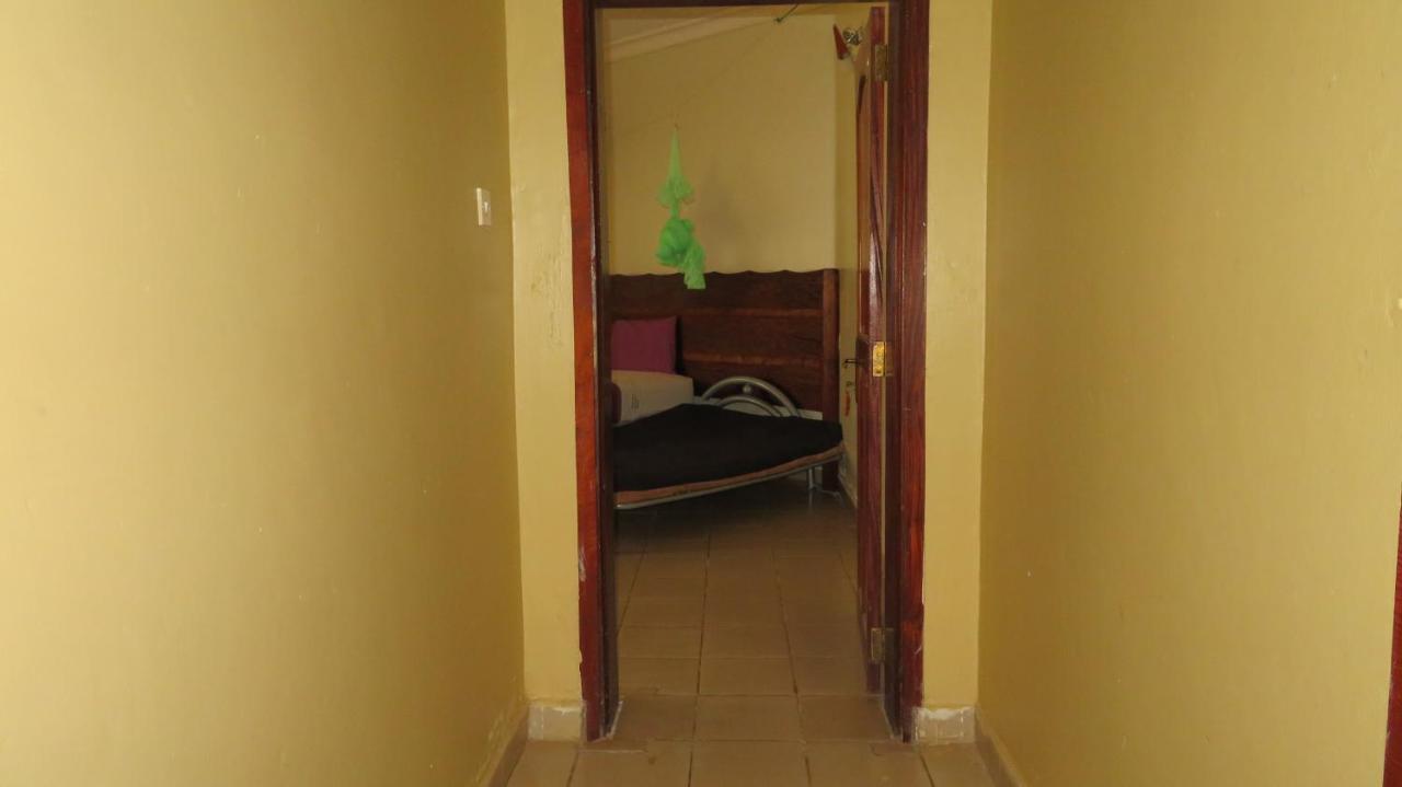 Global Village Hotel Pakwach Kültér fotó