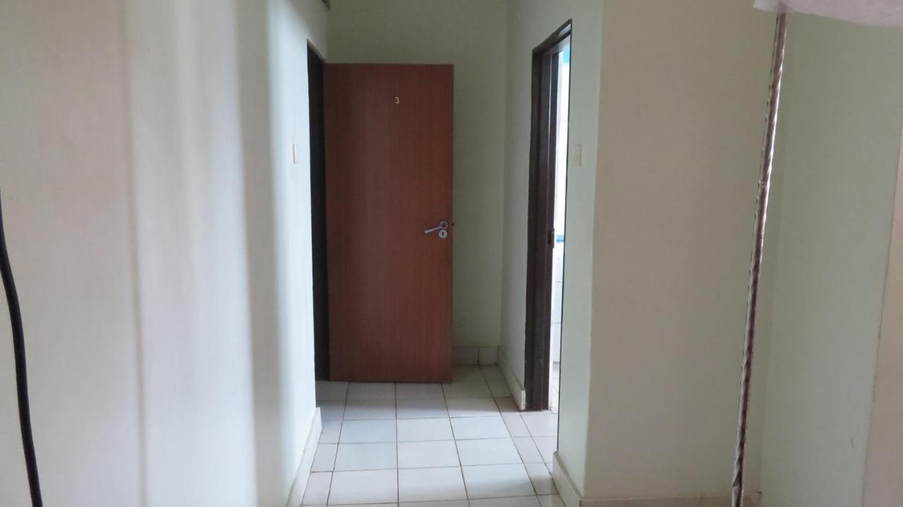 Global Village Hotel Pakwach Kültér fotó