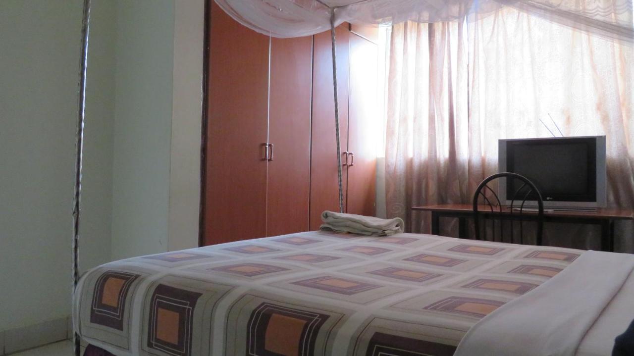 Global Village Hotel Pakwach Kültér fotó